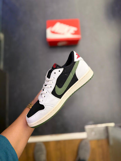 Nike Air Jordan’s retro 1 Travis Scott Reverse Noire