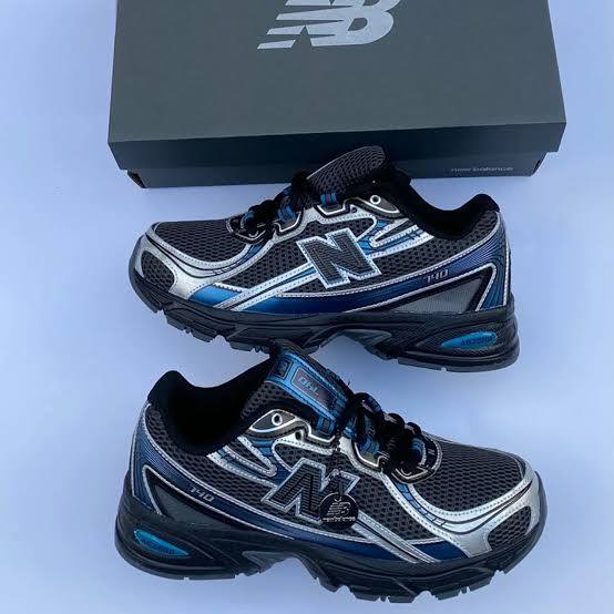 NEW BALANCE 740 SEMI SNEAKER