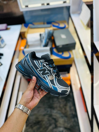 NEW BALANCE 740 SEMI SNEAKER