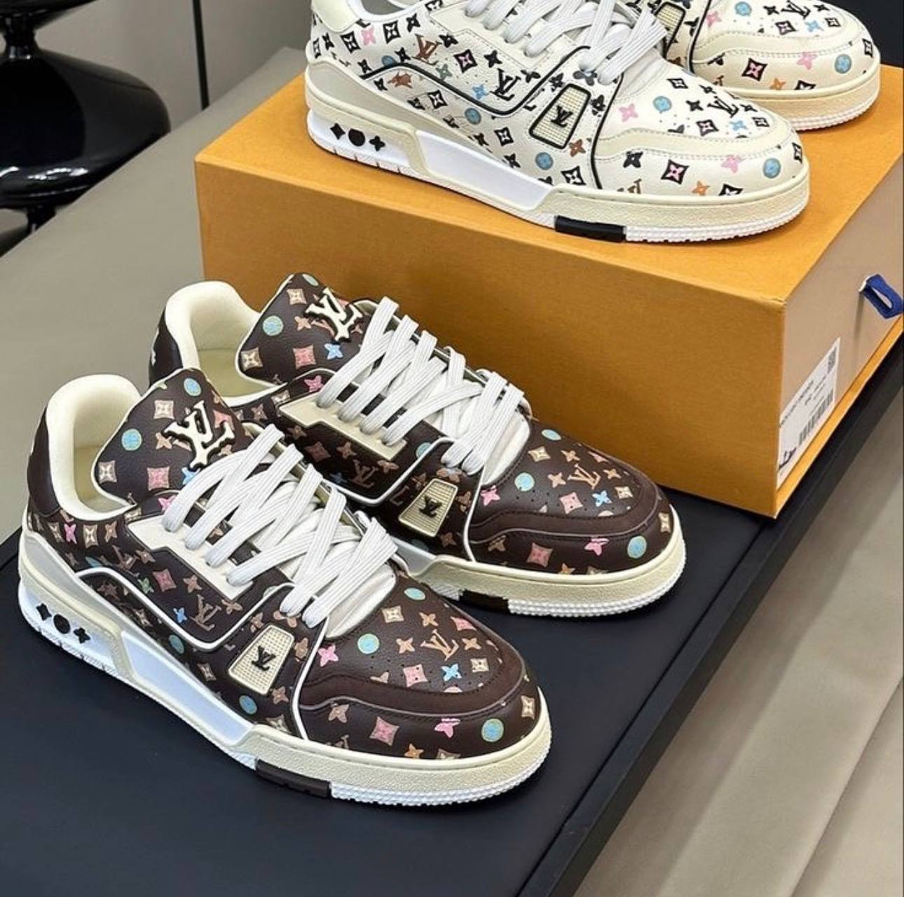 LOUIS VUITTON TRAINER MONOGRAM